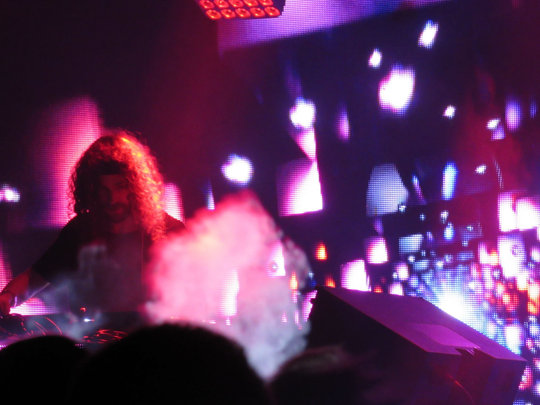 47289676_212481716357229_8713962072003575808_o (1)